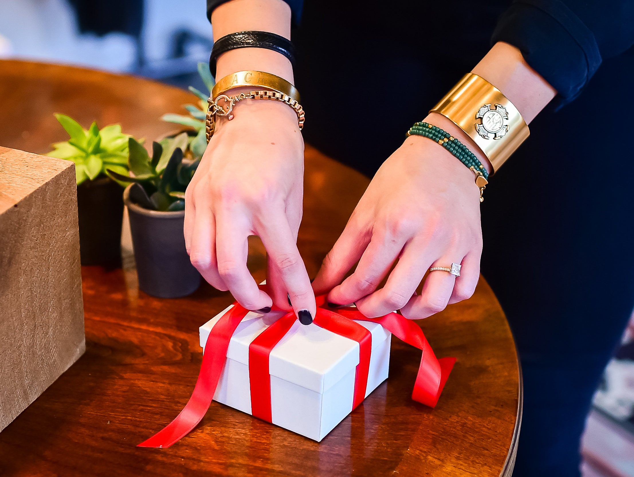 How to Tie the Perfect ExVoto Gift Bow!