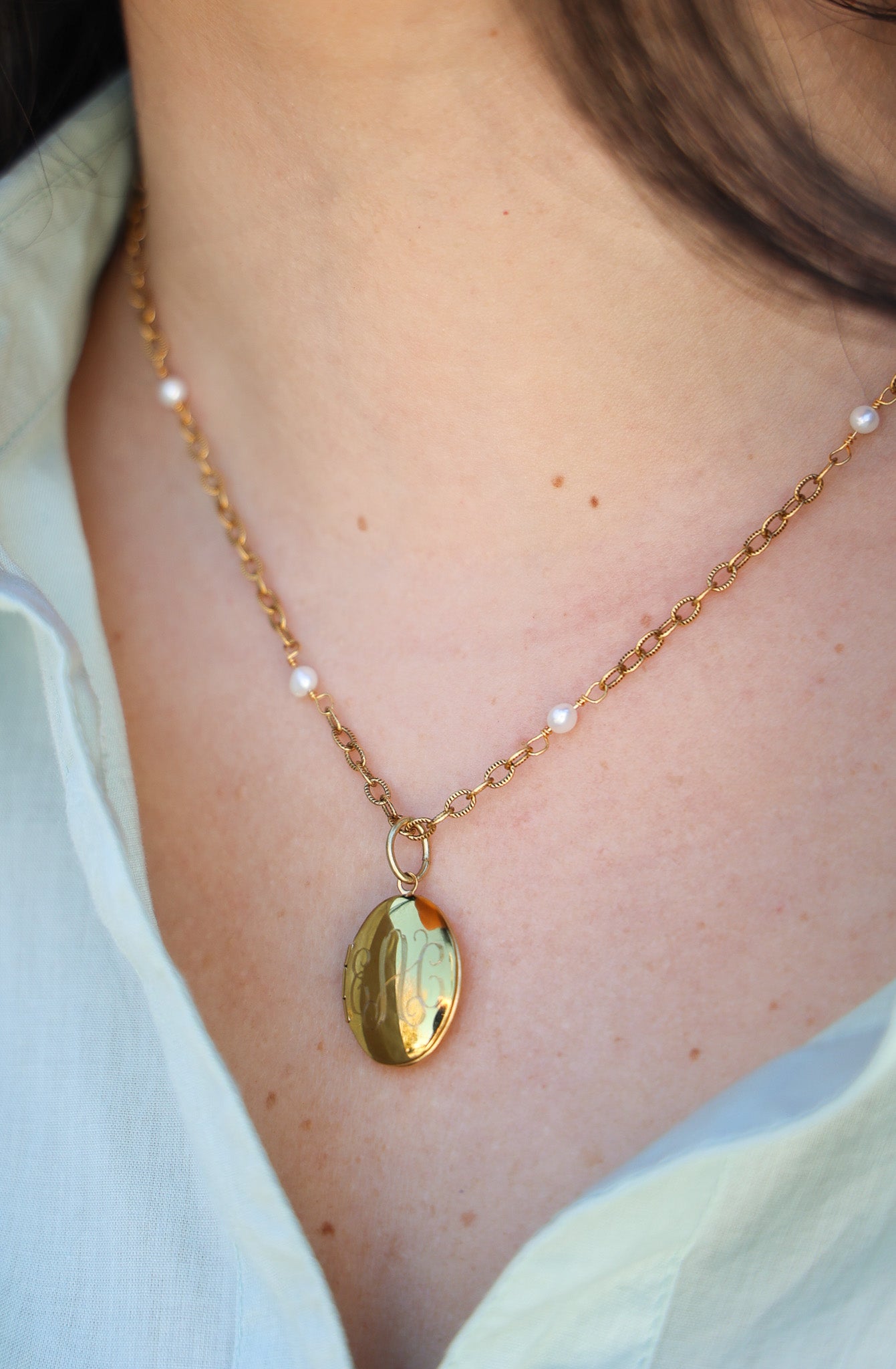 Custom Machine Engraved Petite Laurel Necklace