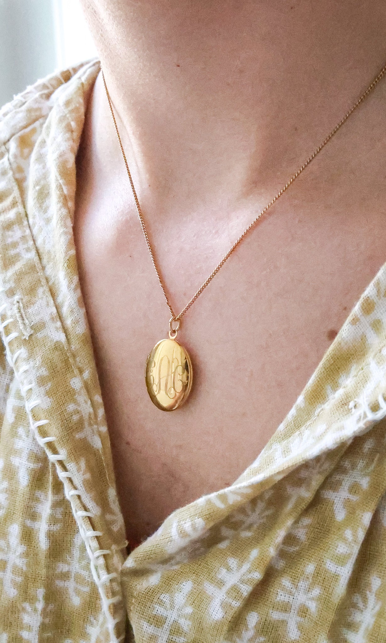 Custom Machine Engraved Petite Laurel Necklace