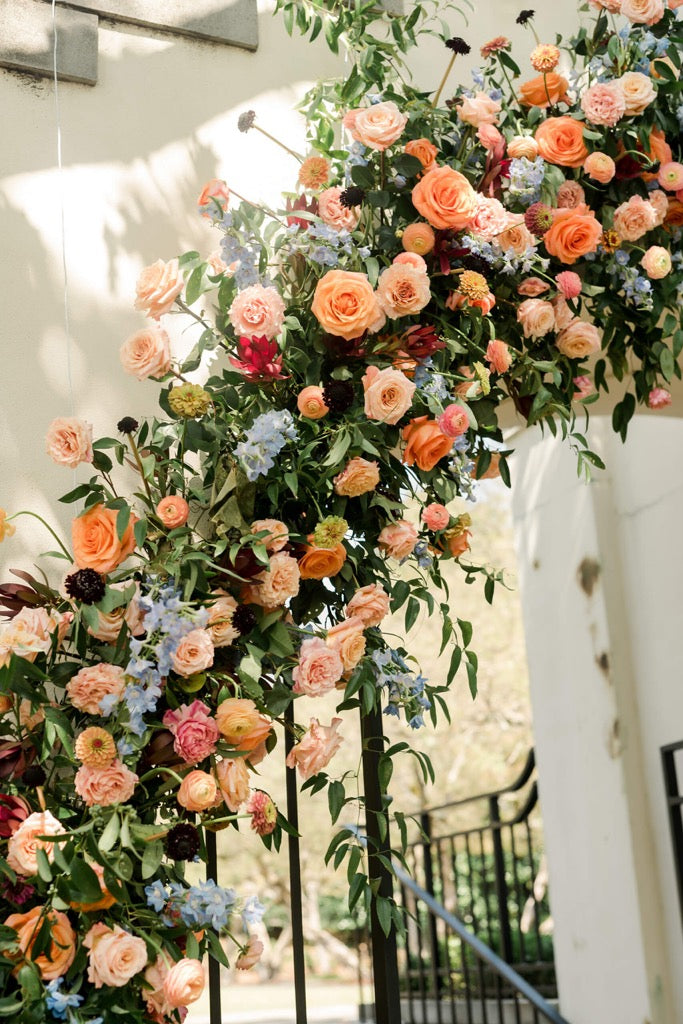 What to Wear to Antiques at the Garden